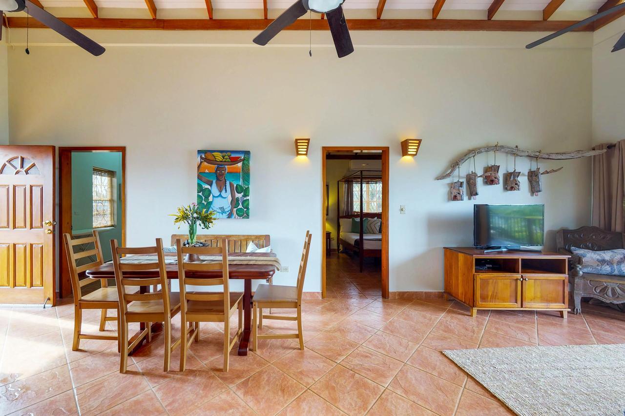 Mirasol Villa Placencia ภายนอก รูปภาพ