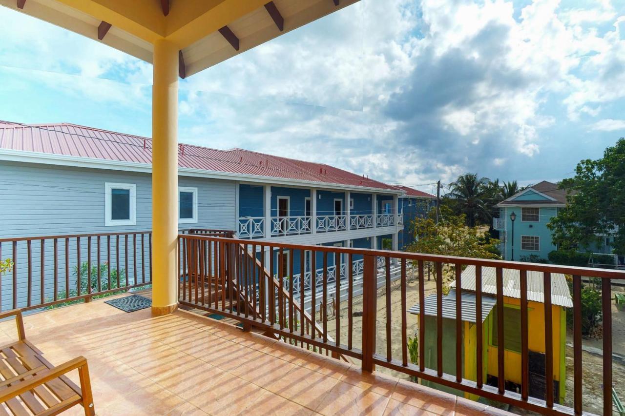 Mirasol Villa Placencia ภายนอก รูปภาพ